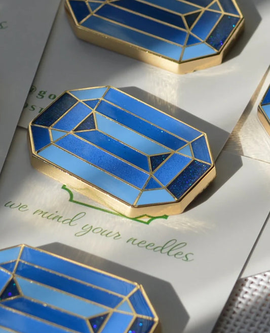 Sapphire Needle Minder