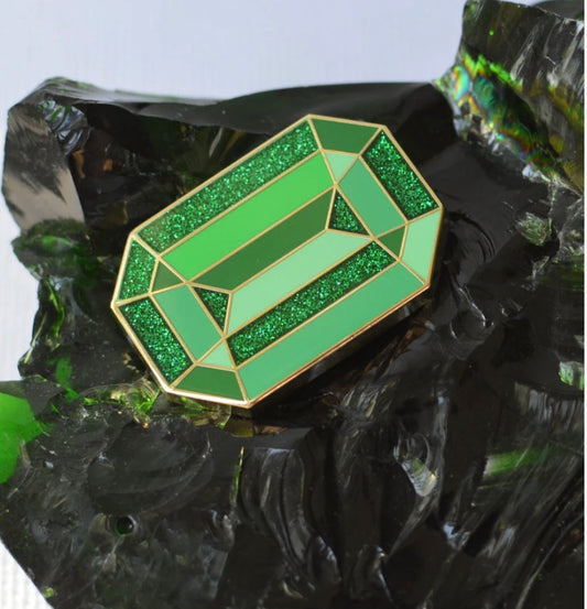 Green Pink Diamond Needle Minder