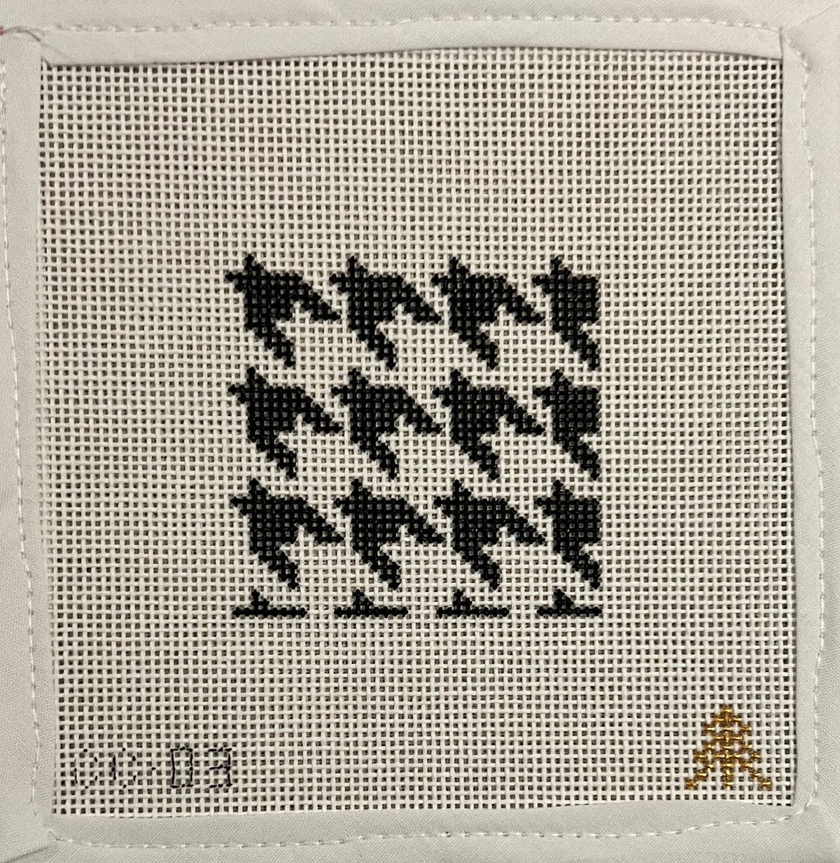Black and White Houndstooth Insert